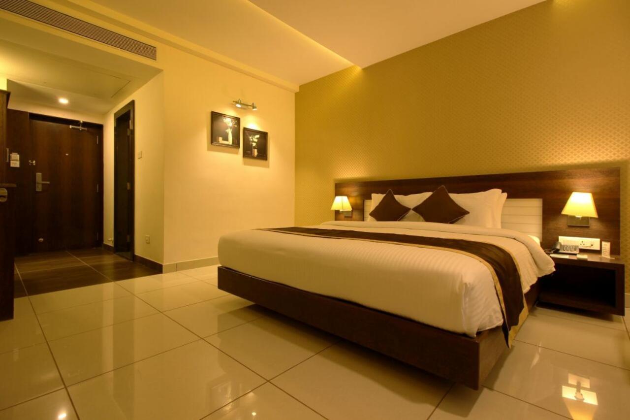 West Fort Hotel บังกาลอร์ ภายนอก รูปภาพ