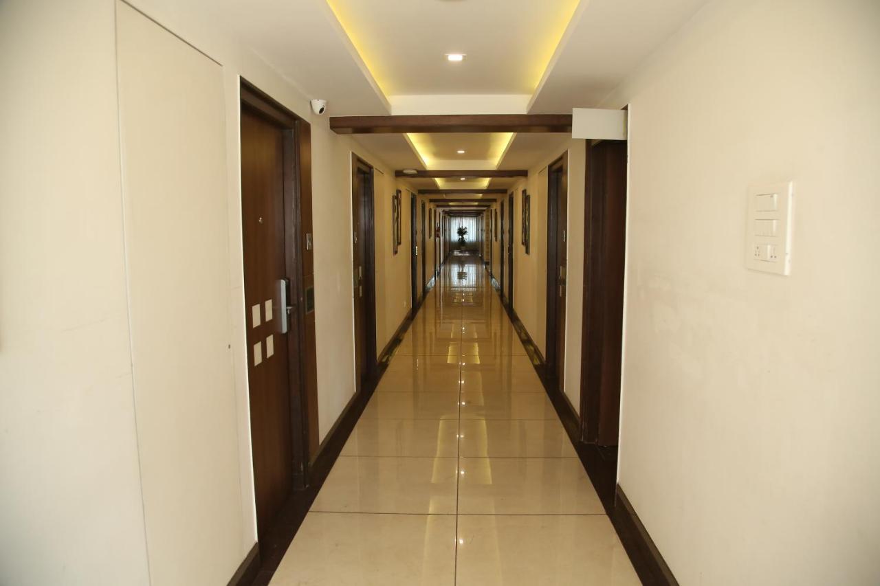 West Fort Hotel บังกาลอร์ ภายนอก รูปภาพ