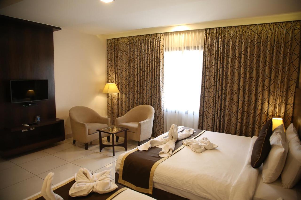 West Fort Hotel บังกาลอร์ ภายนอก รูปภาพ